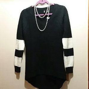 Hi lo black white sweater